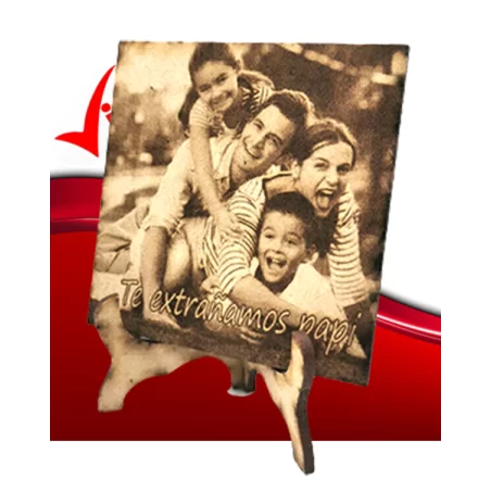Fotograbado Laser en madera cuadrada 8.5x8.5cms